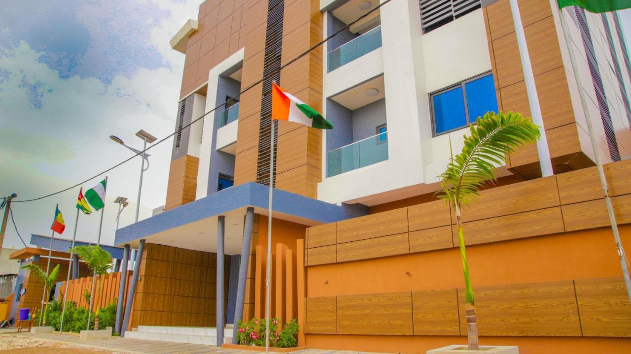 Hotel La Casa Cielo Cotonou Exteriör bild