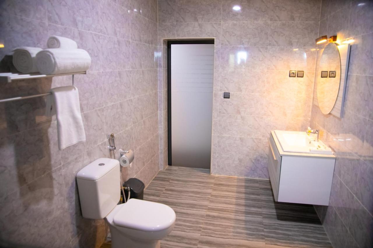 Hotel La Casa Cielo Cotonou Exteriör bild